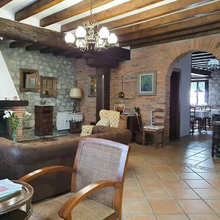 Gasthuis San Tirso Toñanes