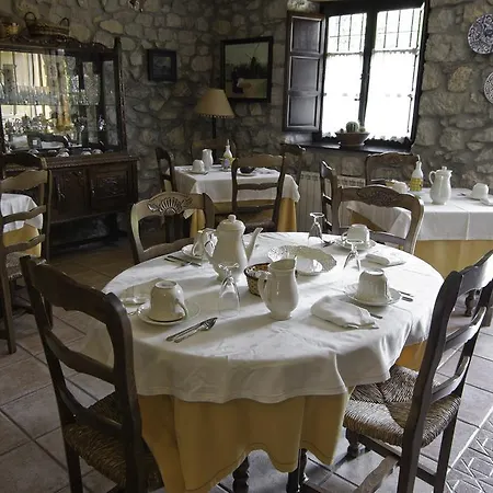 Guest house San Tirso