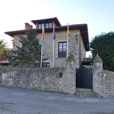 San Tirso Herberg Toñanes
